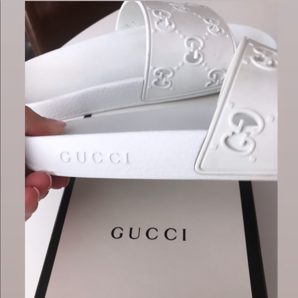 Gucci slides(AUTHENTIC)